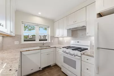 19 Alton Court #2, Brookline, MA 02446 - Photo 3