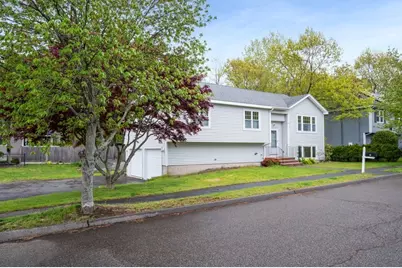 7 Nells Pond Rd, Lynn, MA 01904 - Photo 3