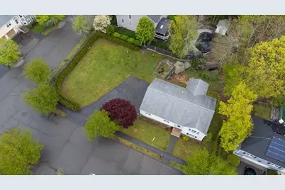 7 Nells Pond Rd, Lynn, MA 01904 - Photo 33