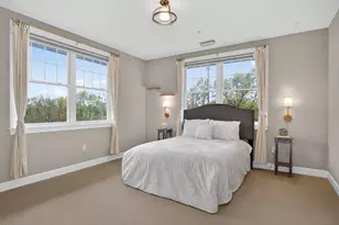 2 Inwood Dr, Woburn, MA 01801 - Photo 9