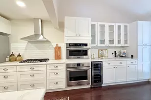 23 Country Club Ln, Milford, MA 01757 - Photo 9