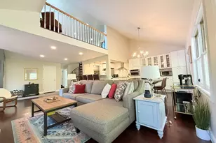23 Country Club Ln, Milford, MA 01757 - Photo 9