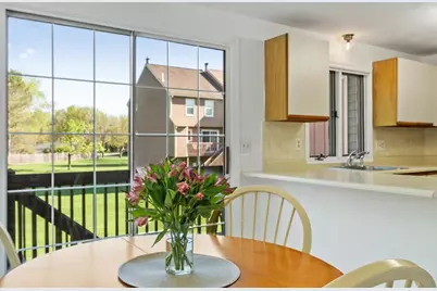 27 Heritage Dr #27, Tewksbury, MA 01876 - Photo 3