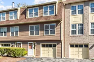 27 Heritage Dr, Tewksbury, MA 01876 - Photo 1