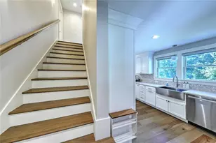 137 Rosebriar Ave, South Kingstown, RI 02879 - Photo 19