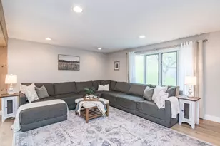 217 Pleasant St, East Longmeadow, MA 01028 - Photo 9