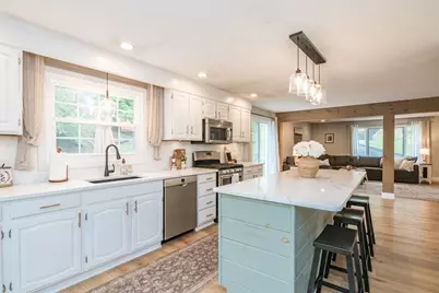 217 Pleasant St, East Longmeadow, MA 01028 - Photo 15