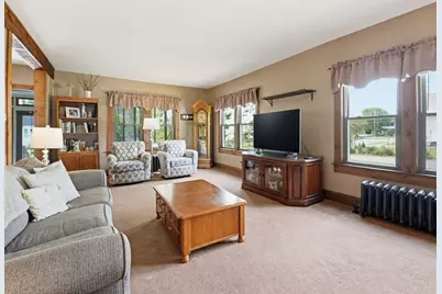 21 Elmwood Avenue, West Springfield, MA 01089 - Photo 11