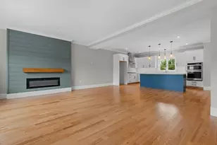 22 Pleasant, Mansfield, MA 02048 - Photo 3