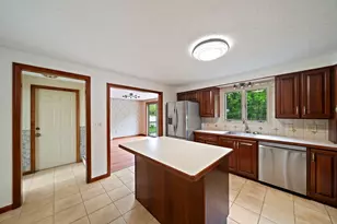 9 Rice Ave, Northborough, MA 01532 - Photo 9