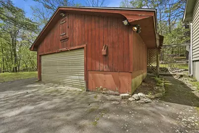 390 State St, Amherst, MA 01002 - Photo 5