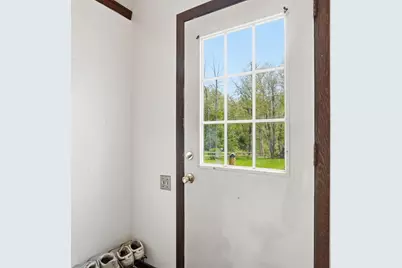 390 State St, Amherst, MA 01002 - Photo 7
