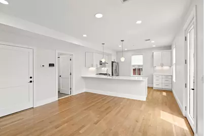4 Wakefield Ave #4, Wakefield, MA 01880 - Photo 5