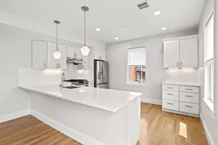 4 Wakefield Ave, Wakefield, MA 01880 - Photo 13