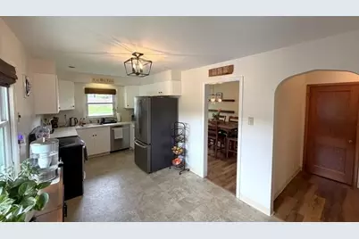 8 McKinley Street, Adams, MA 01220 - Photo 7