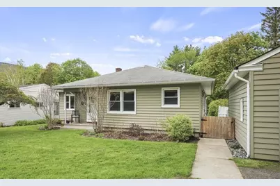 8 McKinley Street, Adams, MA 01220 - Photo 3