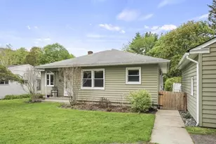 8 McKinley St, Adams, MA 01220 - Photo 3
