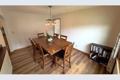 8 McKinley Street, Adams, MA 01220 - Photo 9