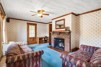76 Elm St, Medford, MA 02155 - Photo 3