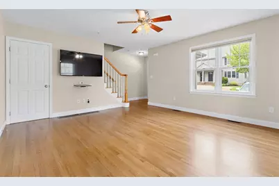 400 Justin Dr #1, Weymouth, MA 02188 - Photo 5