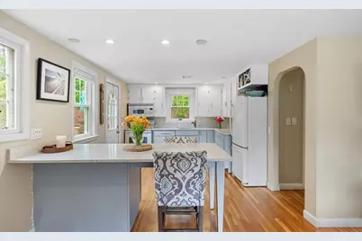 22 Ortins Rd, Hamilton, MA 01982 - Photo 3