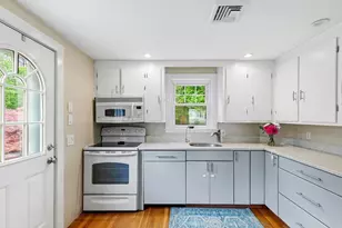 22 Ortins Rd, Hamilton, MA 01982 - Photo 5
