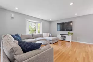 28 Vinal St, Hudson, MA 01749 - Photo 5