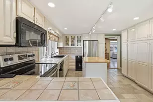 20 Brunnell Ave, Brookfield, MA 01506 - Photo 9