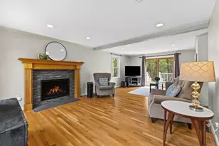 1 Magnolia Dr, Ayer, MA 01432 - Photo 5