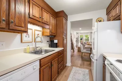 6 Laurelwood Dr #6, Hopedale, MA 01747 - Photo 9