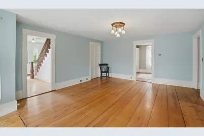 26 Main St, Hubbardston, MA 01452 - Photo 15