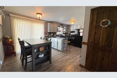 15 Fairhaven, East Longmeadow, MA 01028 - Photo 13