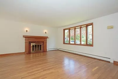 10 Brentwood Drive, Reading, MA 01867 - Photo 9
