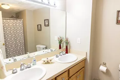 1305 Alyssa Dr #1305, Groveland, MA 01834 - Photo 17