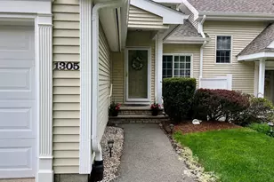 1305 Alyssa Dr, Groveland, MA 01834 - Photo 3