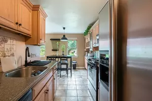 288 Regency Park Dr, Agawam, MA 01001 - Photo 3