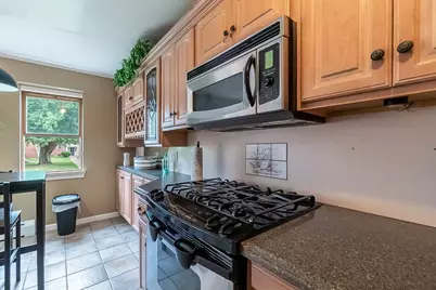 288 Regency Park Dr #288, Agawam, MA 01001 - Photo 5