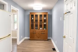 196 E Main St, Avon, MA 02322 - Photo 5