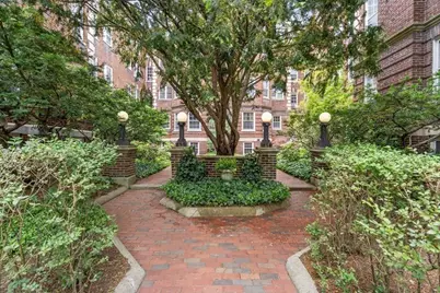 41 Linnaean #36, Cambridge, MA 02138 - Photo 3