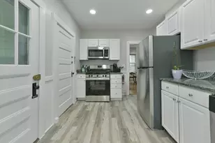 6 Brewer St, Cambridge, MA 02138 - Photo 5