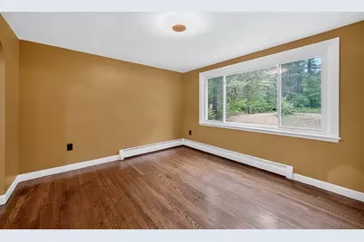 61 Jordan St, Chelmsford, MA 01863 - Photo 9