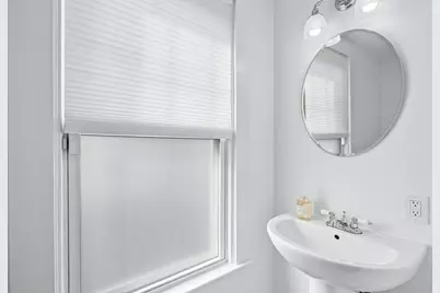 12 Victoria St #2, Boston, MA 02125 - Photo 7