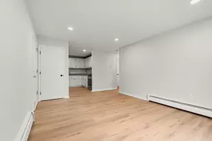 81 High St, Amesbury, MA 01913 - Photo 11