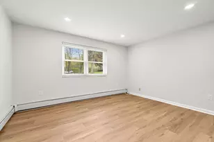 81 High St, Amesbury, MA 01913 - Photo 15