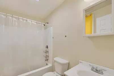 21 Hosmer St, Boston, MA 02126 - Photo 23