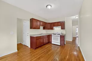 21 Hosmer St, Boston, MA 02126 - Photo 15