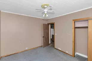 53 Calumet Rd, Holyoke, MA 01040 - Photo 3