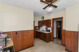 53 Calumet Rd, Holyoke, MA 01040 - Photo 17
