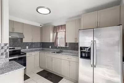 358 Northup, Cranston, RI 02905 - Photo 3