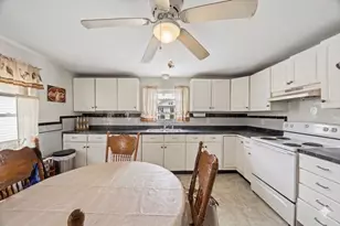 109 Hamilton St, Worcester, MA 01604 - Photo 25